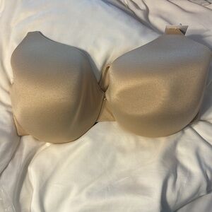 NWT and in bag lightly lined full coverage Cacique bra